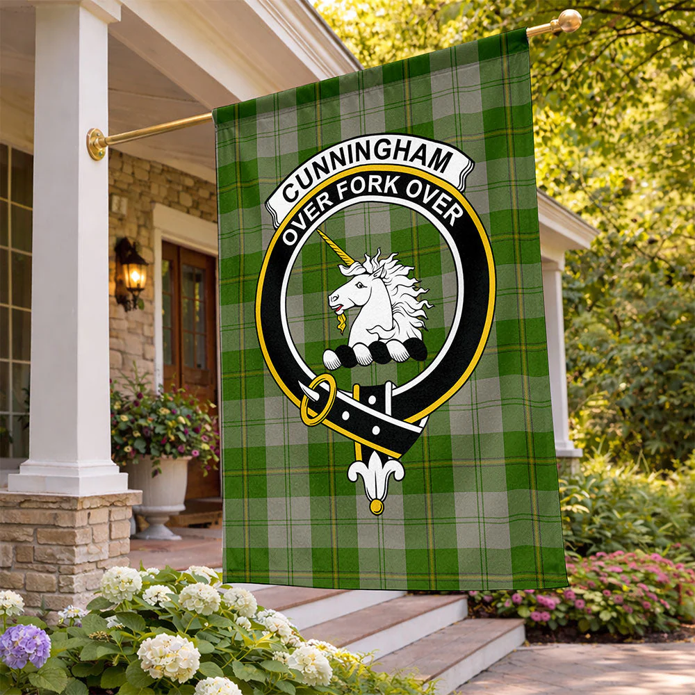 Scottish Cunningham Dress Green Dancers Clan Badge Tartan Flag Parade Vertical Style