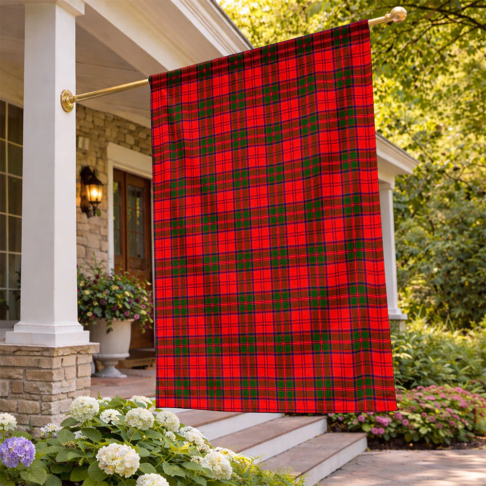 Scottish Grant Modern Clan Badge Tartan Flag Parade Vertical Style - Image 2