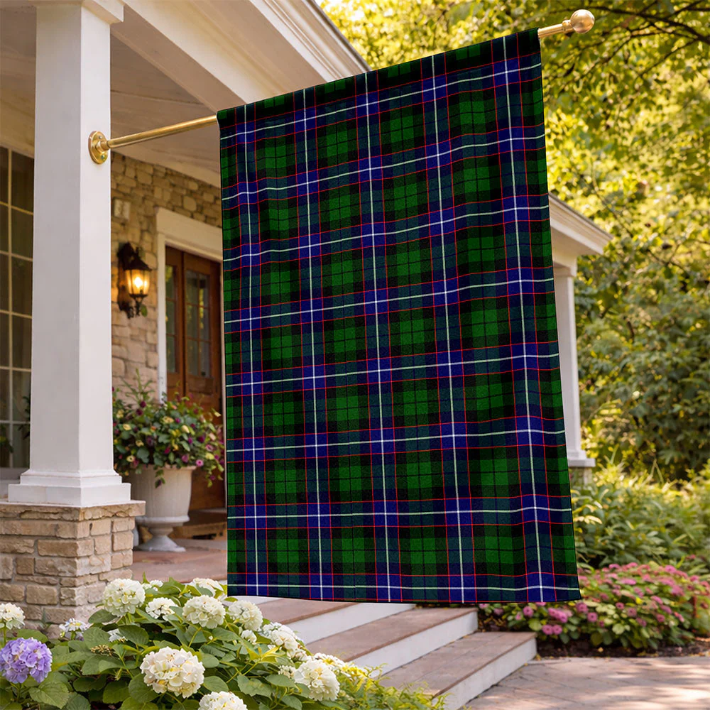 Scottish Russell Modern Clan Badge Tartan Flag Parade Vertical Style - Image 2