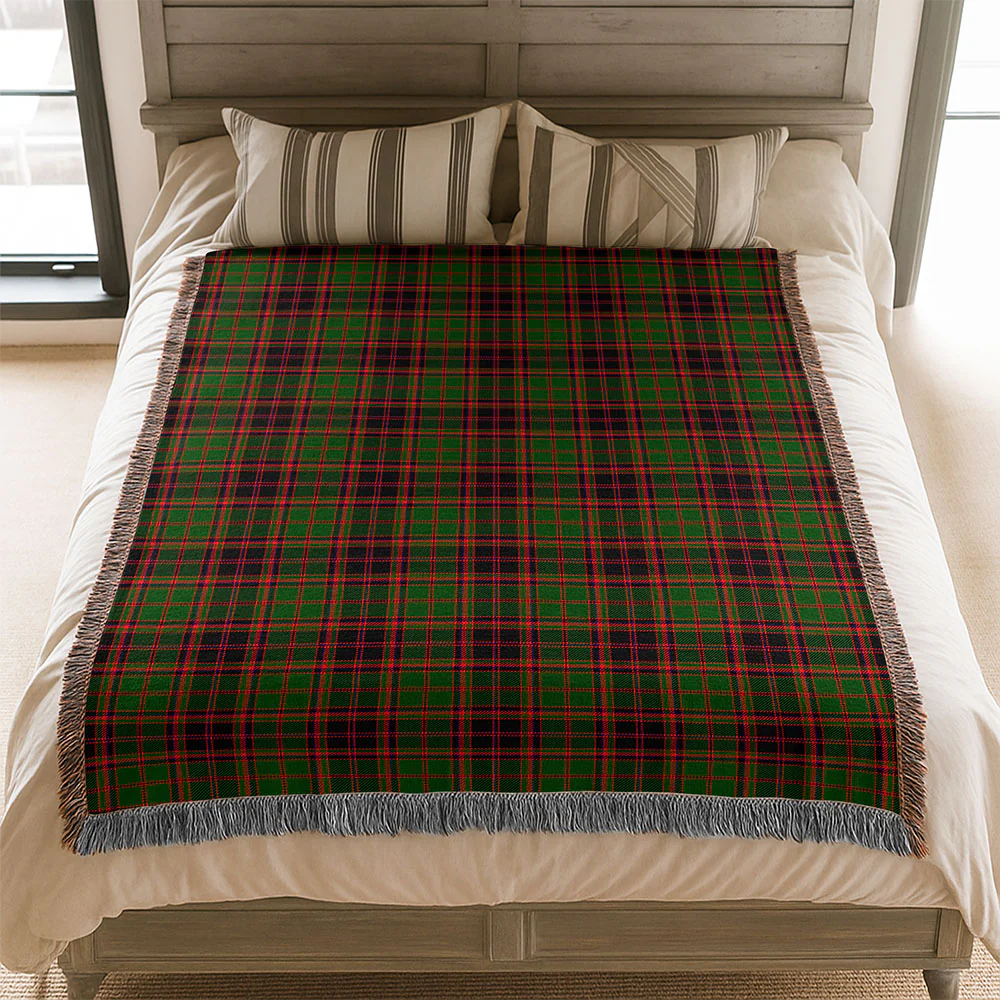 Scottish Buchan Modern Clan Badge Tartan Woven Blanket - Image 3