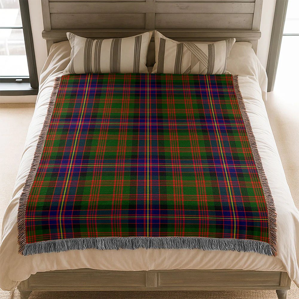 Scottish Cochrane Modern Clan Badge Tartan Woven Blanket - Image 3
