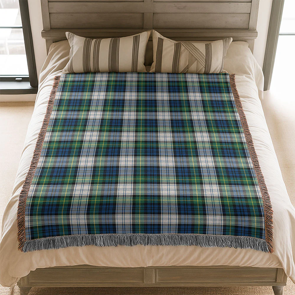 Scottish Gordon Dress Ancient Clan Badge Tartan Woven Blanket - Image 3