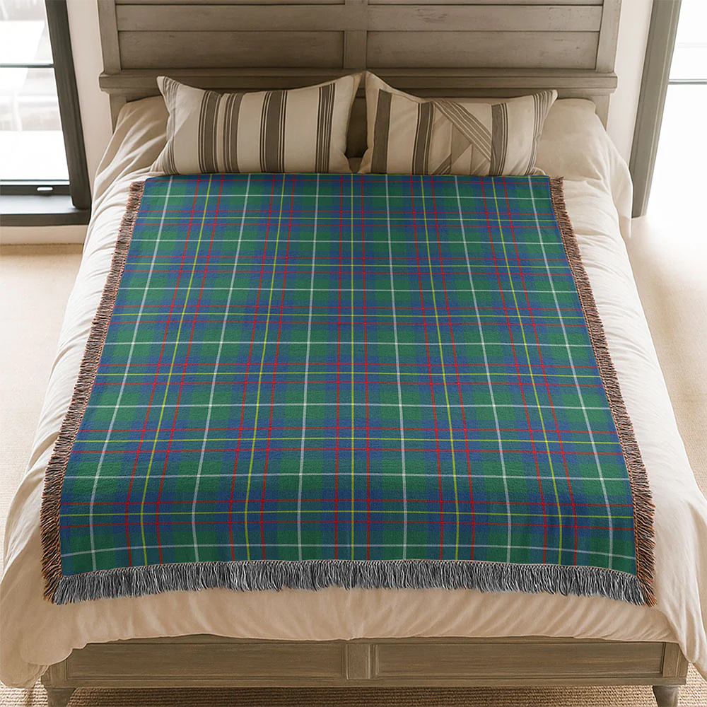 Scottish Inglis Ancient Clan Badge Tartan Woven Blanket - Image 3