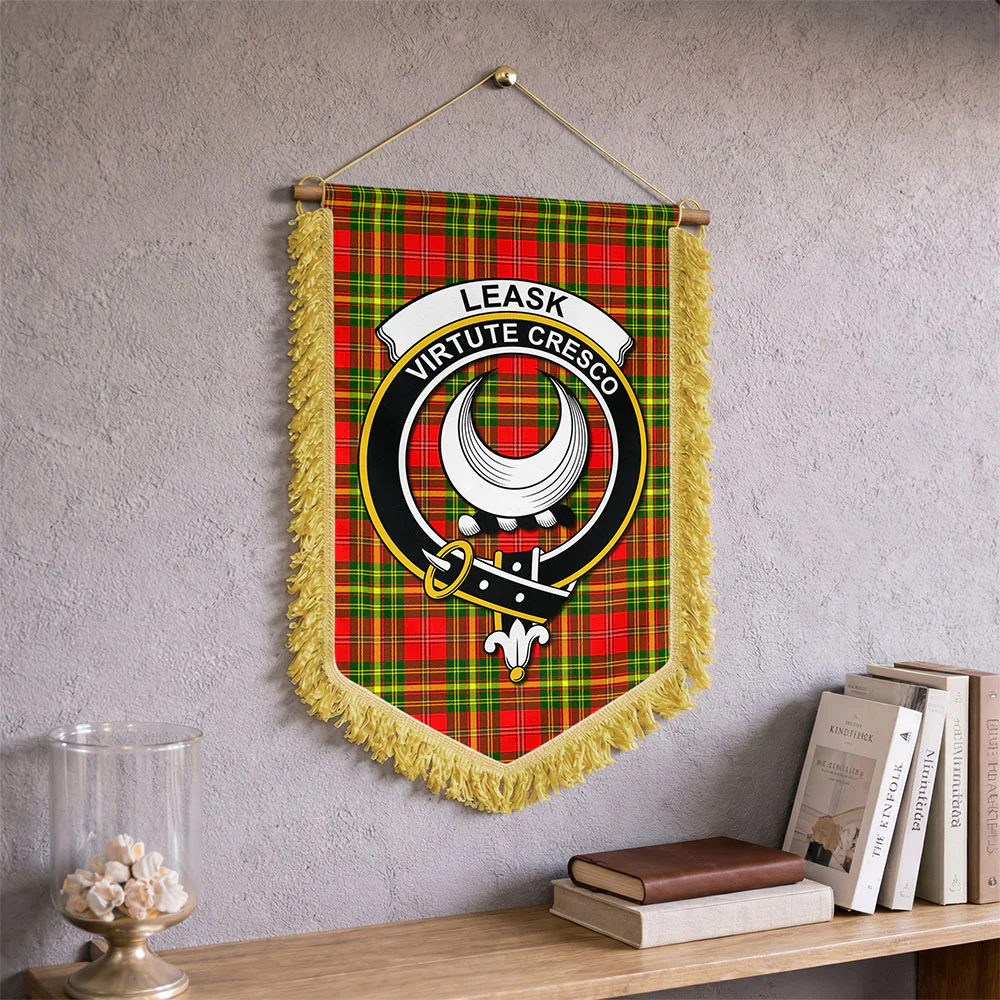 Scottish Leask Clan Badge Tartan Wall Hanging Banner - Image 2