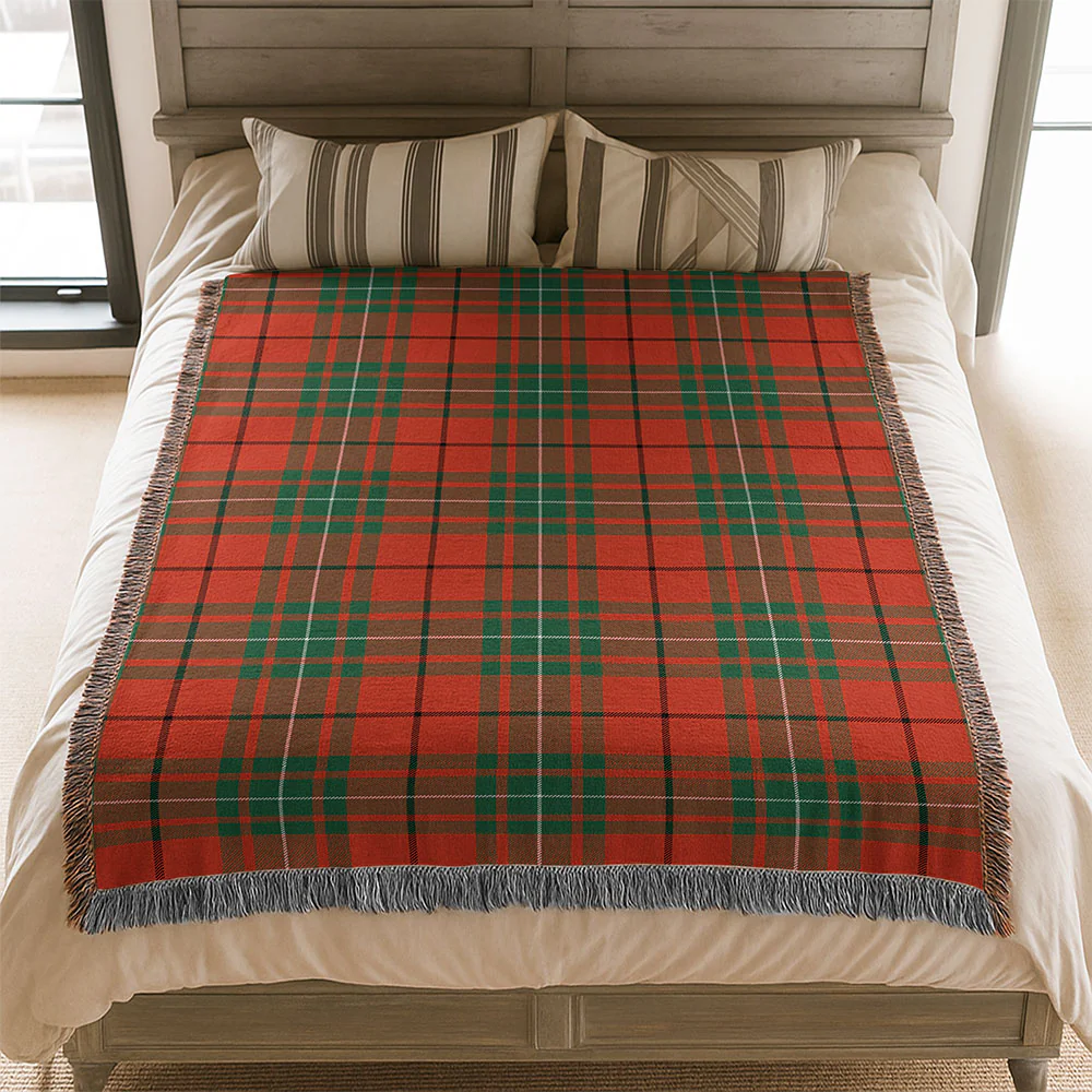 Scottish MacAulay Ancient Clan Badge Tartan Woven Blanket - Image 3