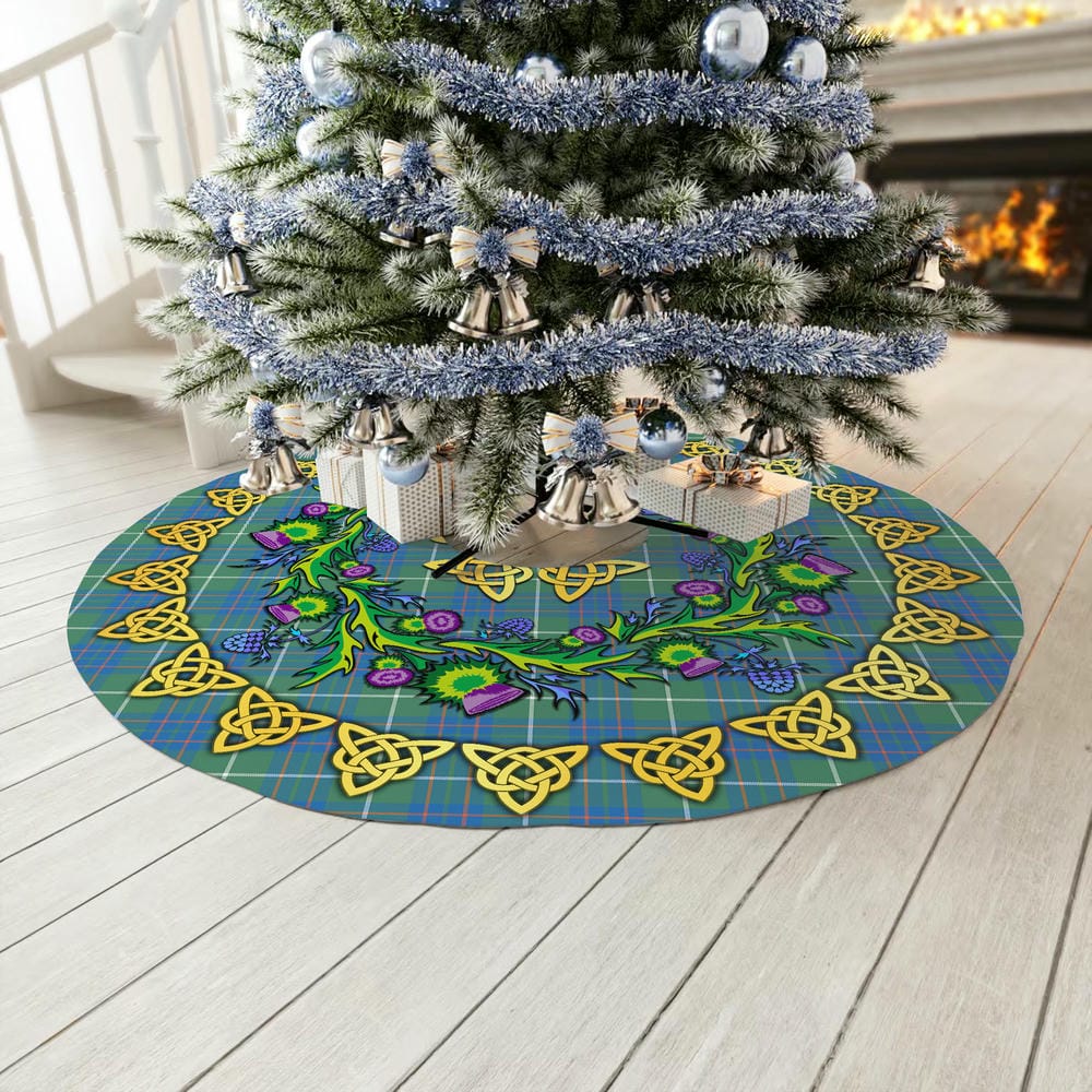 Scottish MacIntyre Hunting Ancient Tartan Thistle Celtic Knot Christmas Tree Skirt - Image 3