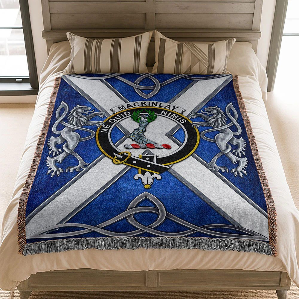 Scottish MacKinlay Clan Badge Woven Blanket Silver Rampant Lion Emblem - Image 2
