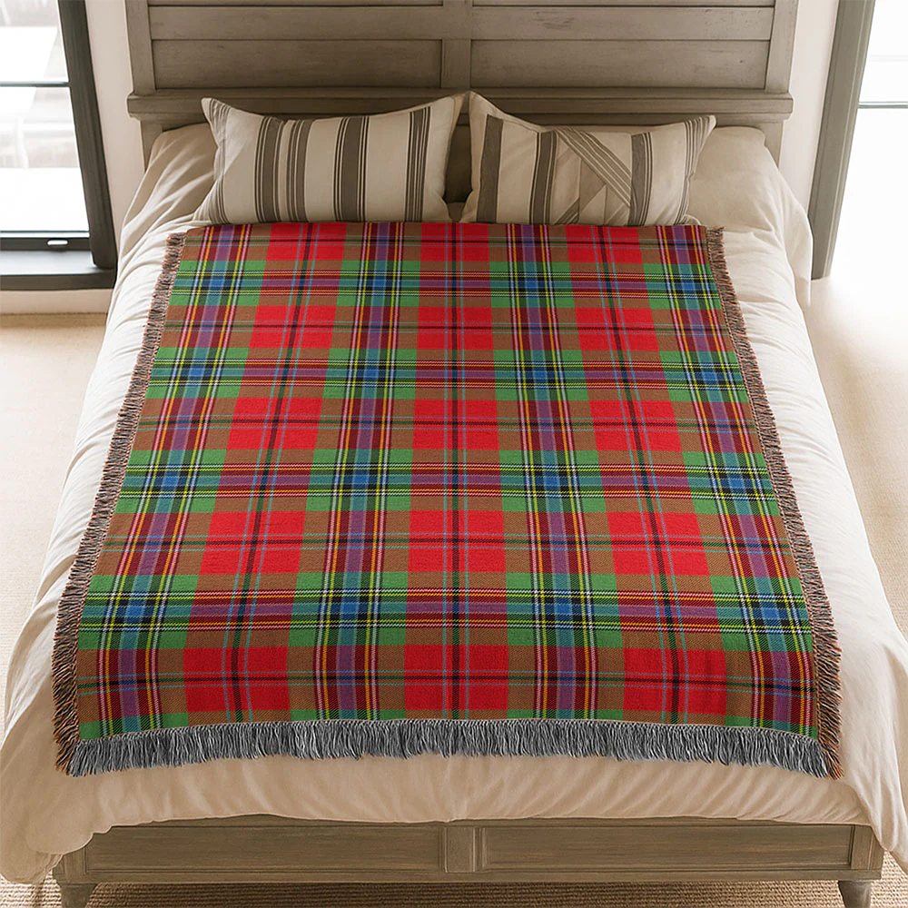Scottish MacLean of Duart Modern Clan Badge Tartan Woven Blanket - Image 3
