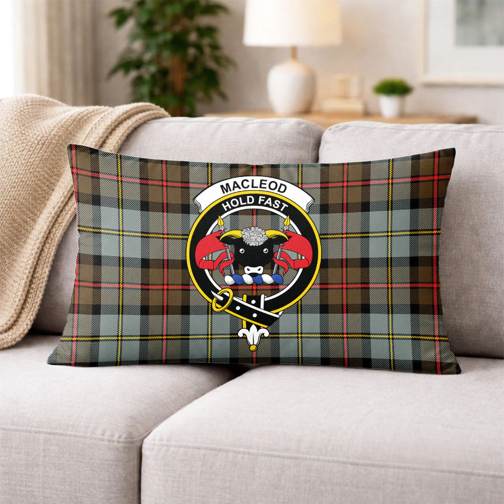 Scottish MacLeod of Harris Weathered Clan Badge Tartan Pillow Case - Image 3