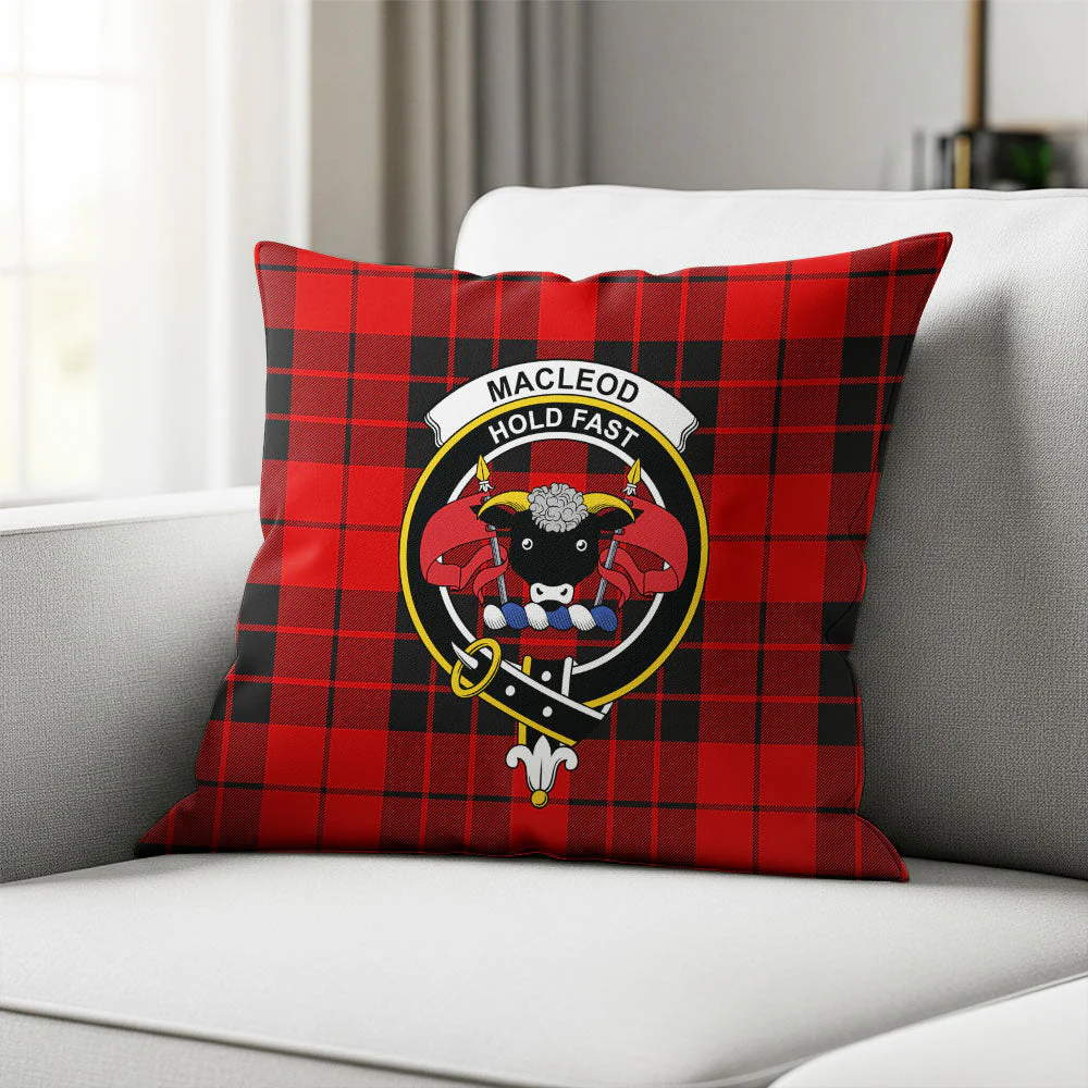Scottish MacLeod of Raasay Clan Badge Tartan Pillow Case - Image 2