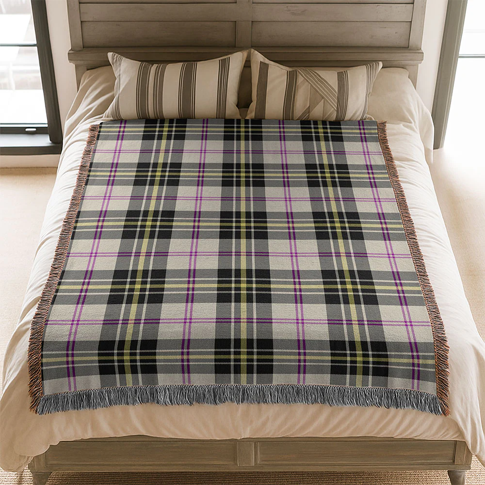 Scottish MacPherson Dress Ancient Clan Badge Tartan Woven Blanket - Image 3