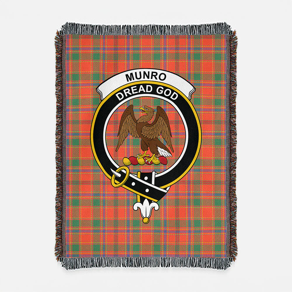 Scottish Munro Ancient Clan Badge Tartan Woven Blanket - Image 2