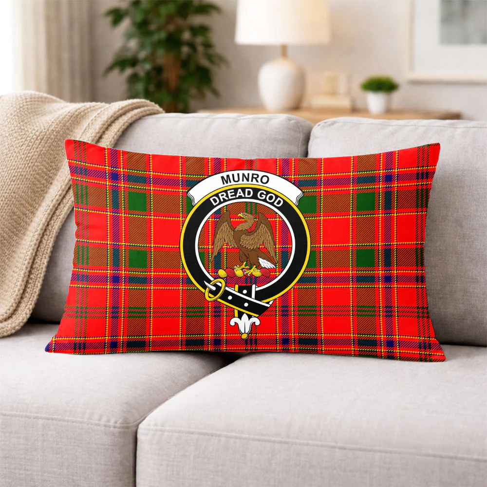 Scottish Munro Modern Clan Badge Tartan Pillow Case - Image 3