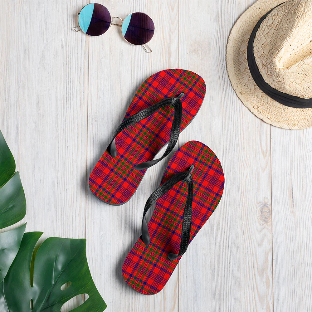 Scottish Murray of Tulloch Modern Clan Badge Tartan Flip Flops - Image 2