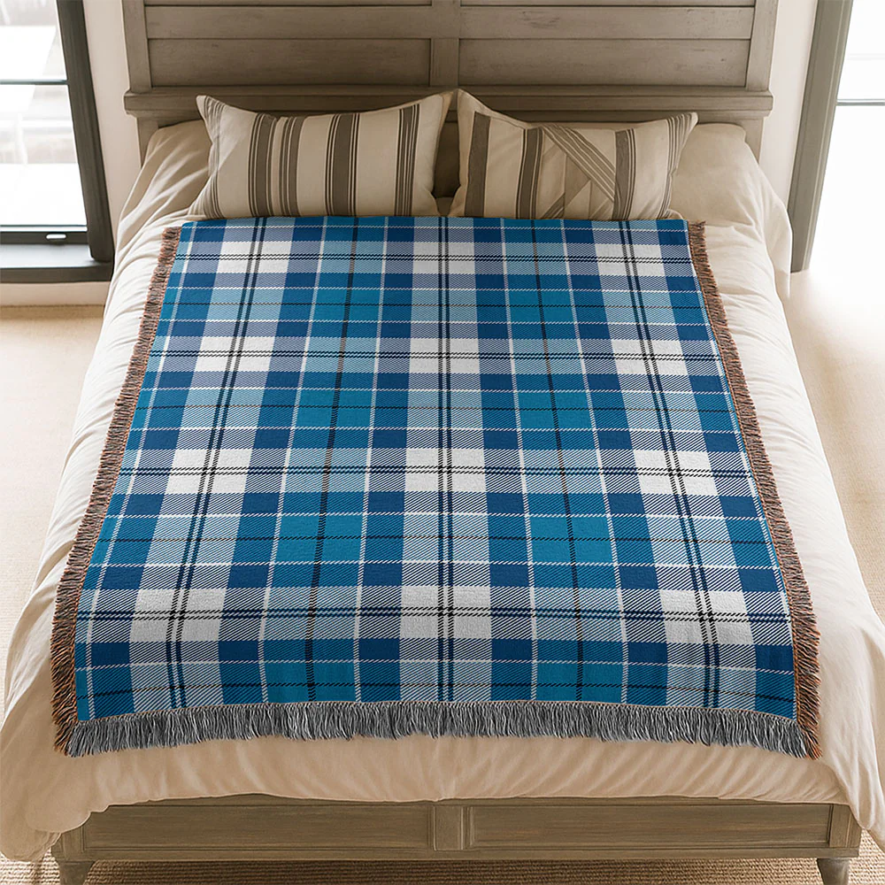 Scottish Roberton Clan Badge Tartan Woven Blanket - Image 3