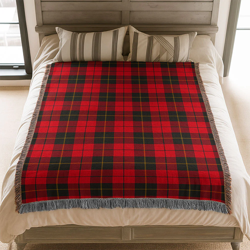 Scottish Wallace Weathered Clan Badge Tartan Woven Blanket - Image 3